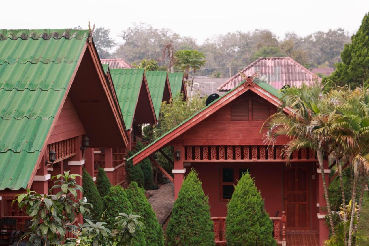 Chiangsan Goldenland Resort Chiang Saen Exterior photo