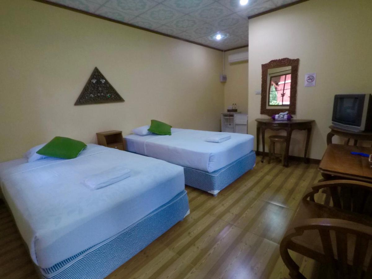 Chiangsan Goldenland Resort Chiang Saen Exterior photo