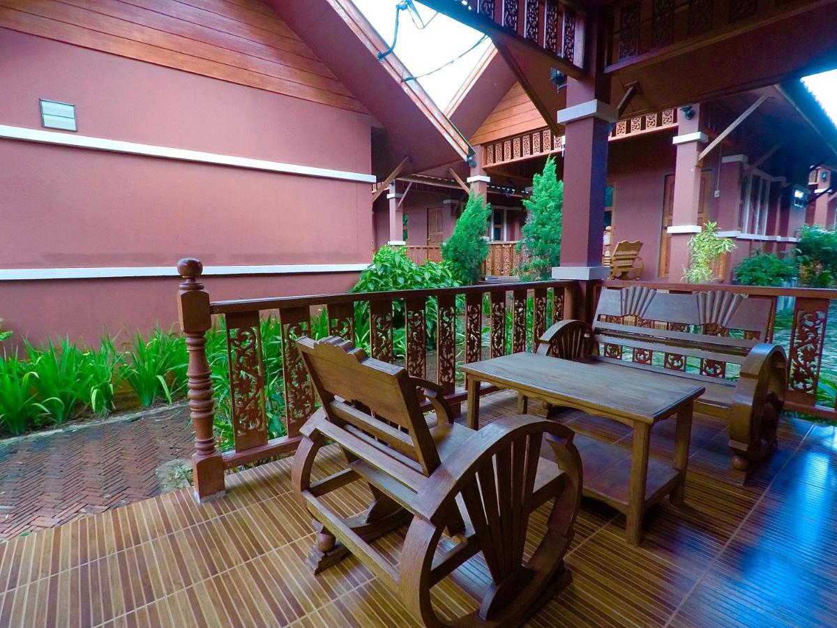Chiangsan Goldenland Resort Chiang Saen Exterior photo
