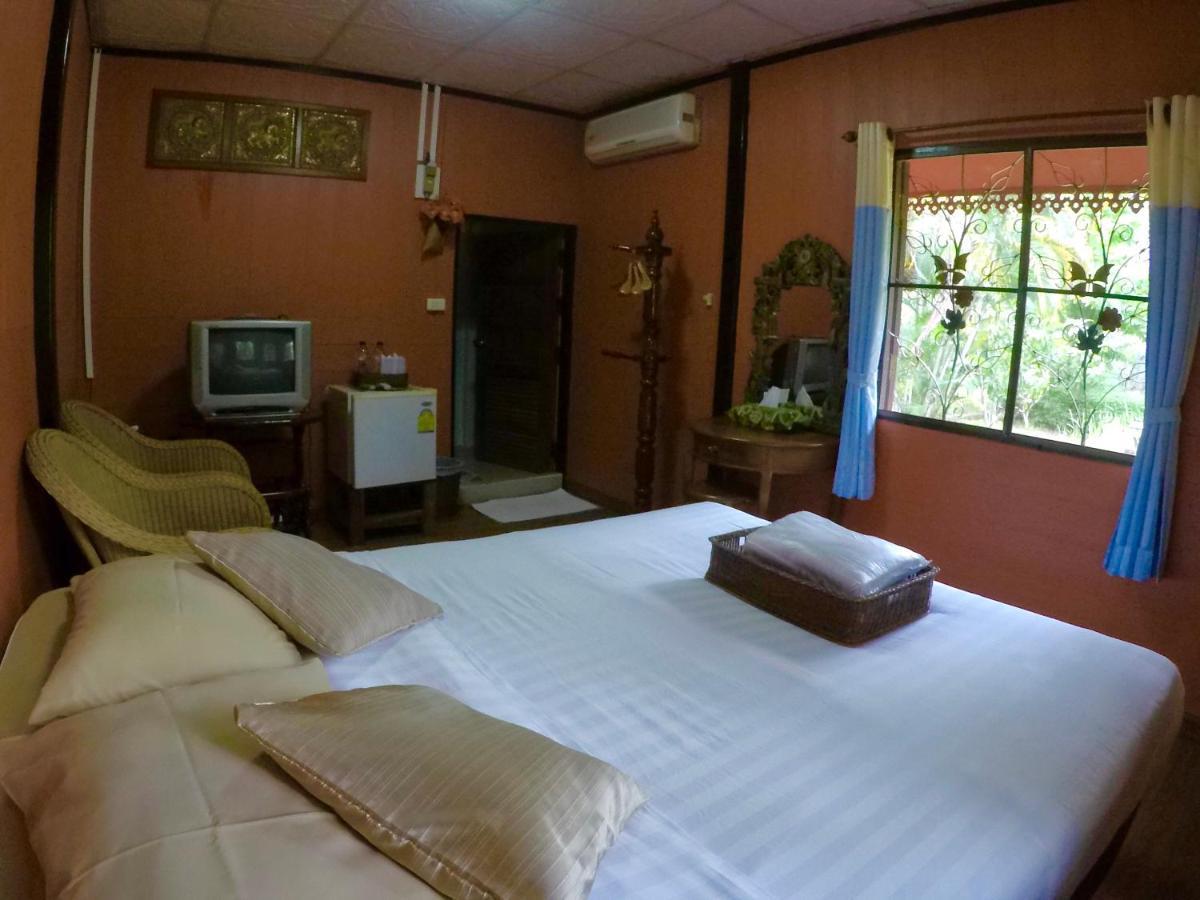Chiangsan Goldenland Resort Chiang Saen Exterior photo