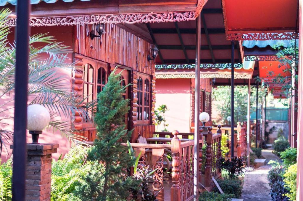 Chiangsan Goldenland Resort Chiang Saen Exterior photo
