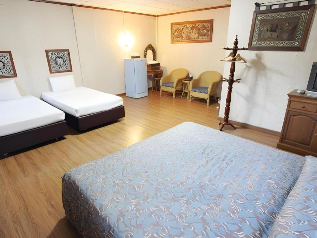 Chiangsan Goldenland Resort Chiang Saen Exterior photo