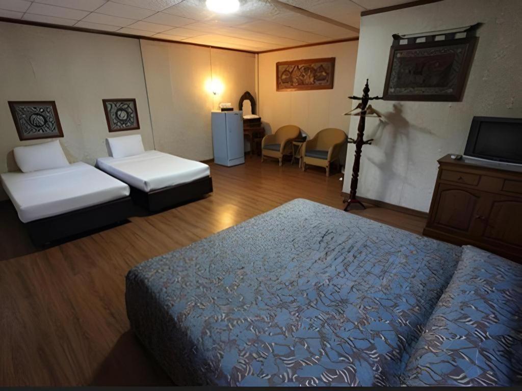 Chiangsan Goldenland Resort Chiang Saen Exterior photo